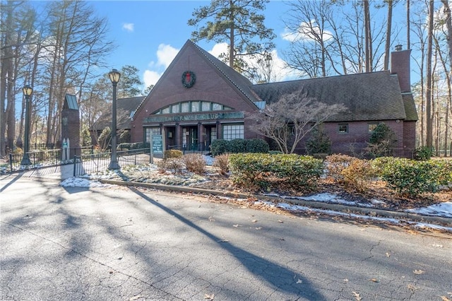 view of front of house