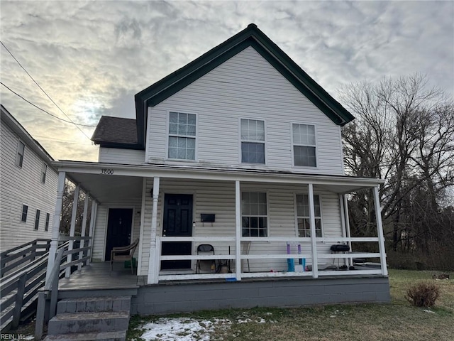 view of front facade featuring a porch