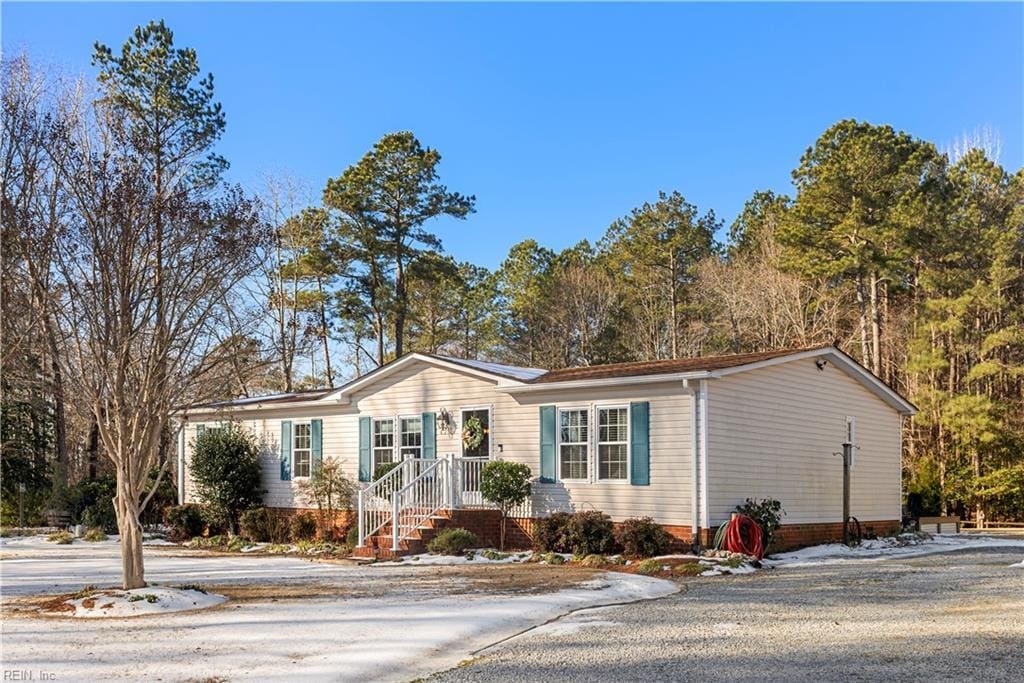 view of manufactured / mobile home