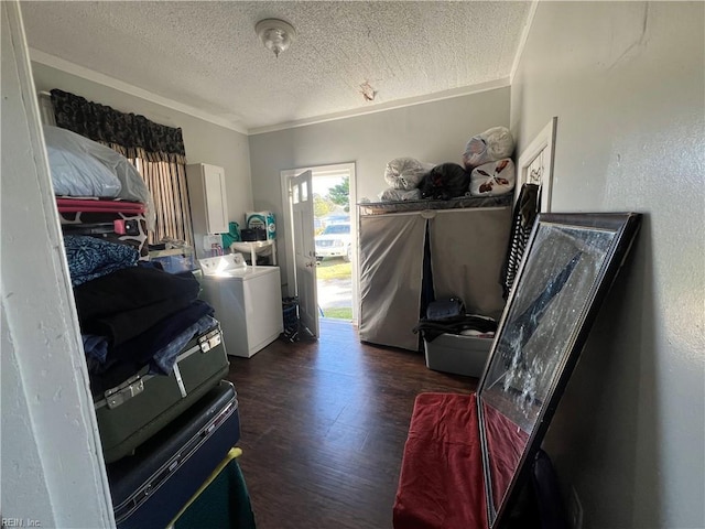 interior space featuring washing machine and clothes dryer