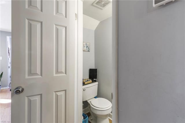 bathroom featuring toilet