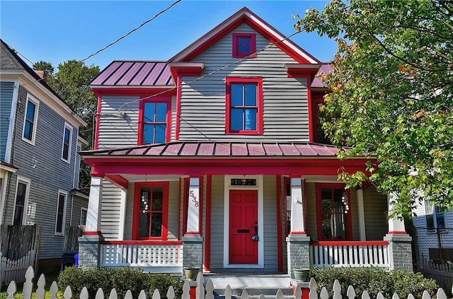 view of front of house featuring a porch