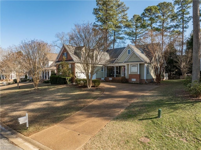 view of front of house featuring a front yard