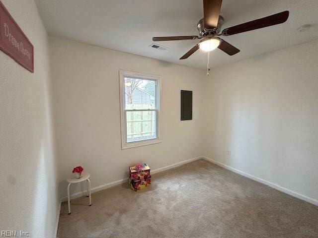 unfurnished room featuring carpet floors