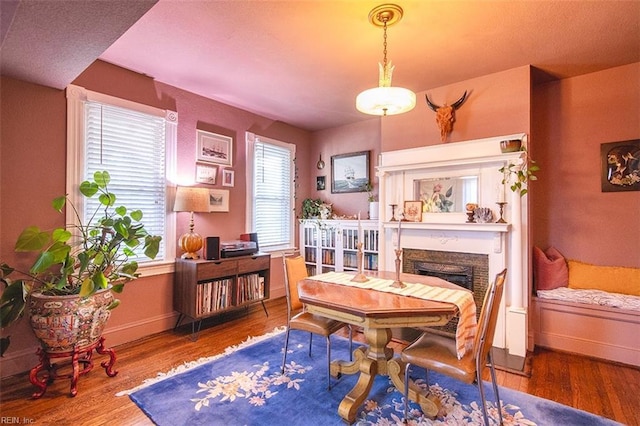 sitting room with hardwood / wood-style floors