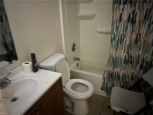 full bathroom featuring tile patterned flooring, vanity, shower / bath combo, and toilet