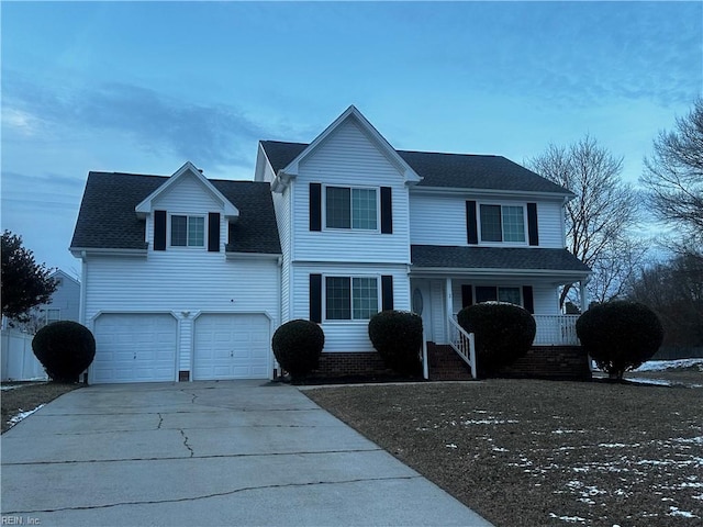 view of front property featuring a garage