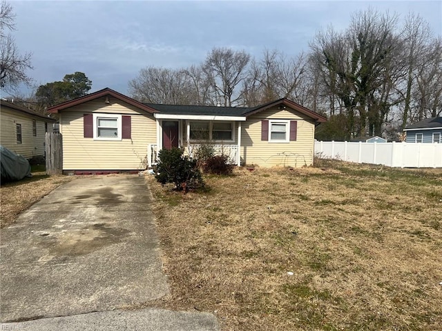 6336 Old Townpoint Rd, Suffolk, VA 23435 - view of front of property featuring a front yard