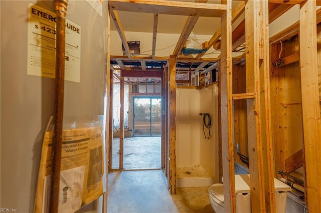 interior space featuring concrete flooring