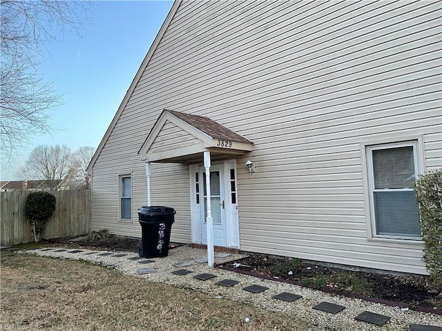 view of property entrance