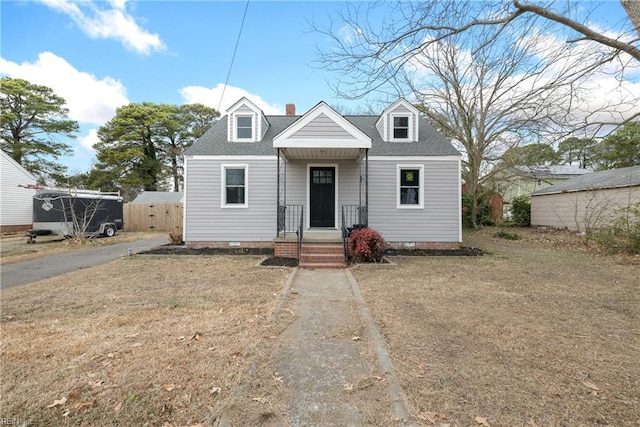 view of front of house with a front yard