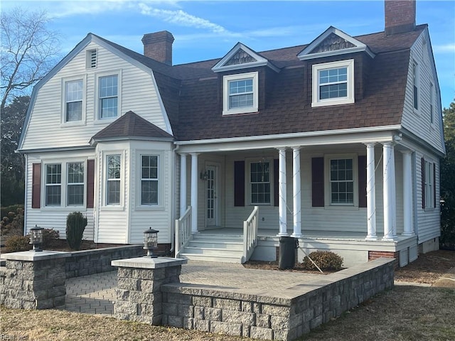 view of front of home featuring a porch