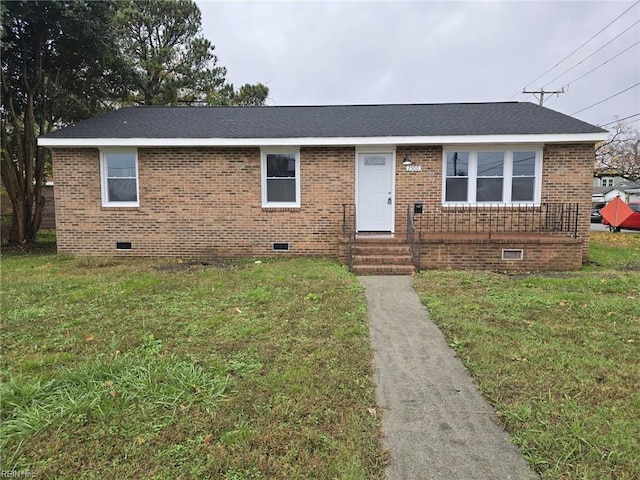 view of front of house with a front lawn