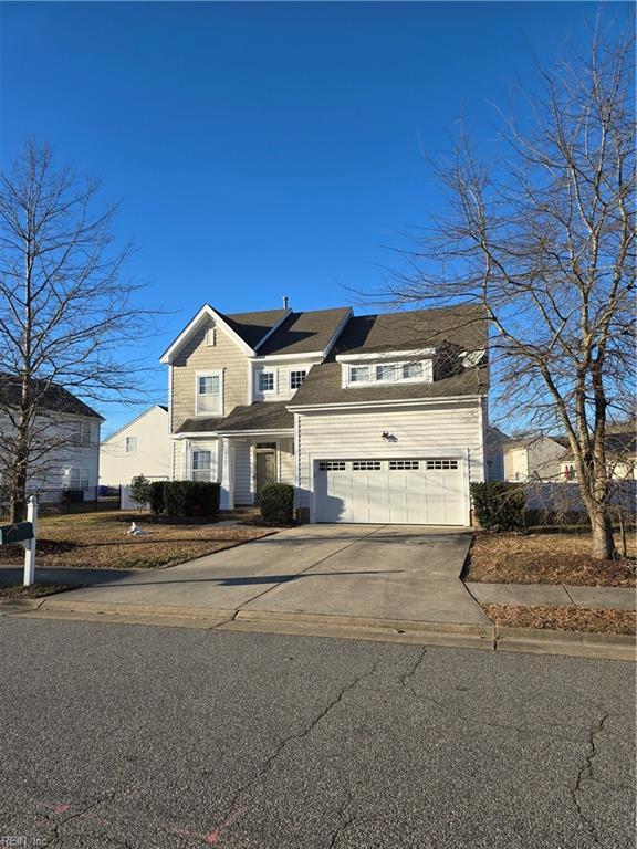 view of front facade featuring a garage