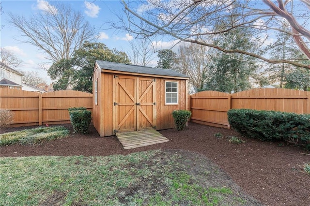 view of outbuilding