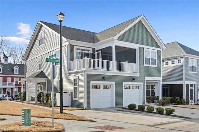 townhome / multi-family property featuring a garage