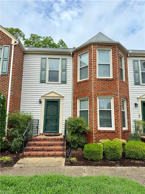 view of townhome / multi-family property