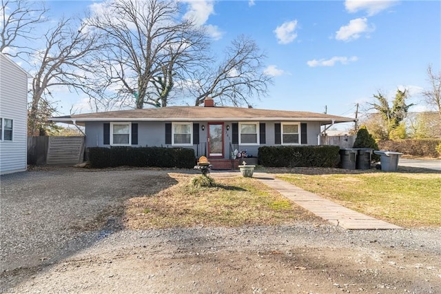 view of front facade with a front yard