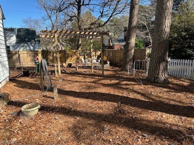 view of yard with a pergola