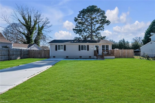 view of front of property with a front lawn