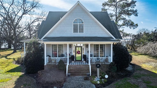 view of front of property featuring a porch