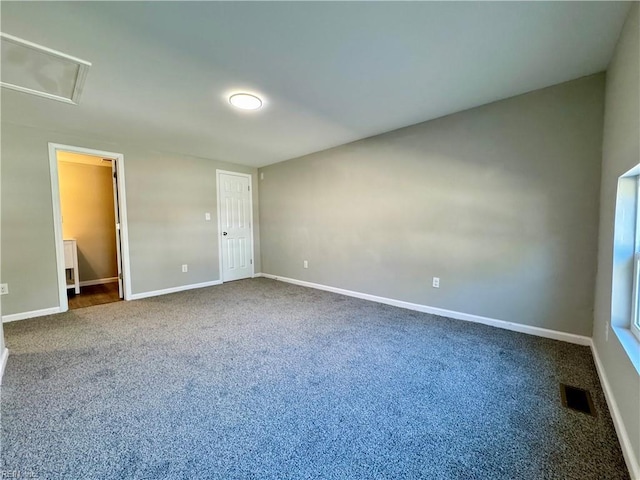 unfurnished bedroom featuring carpet