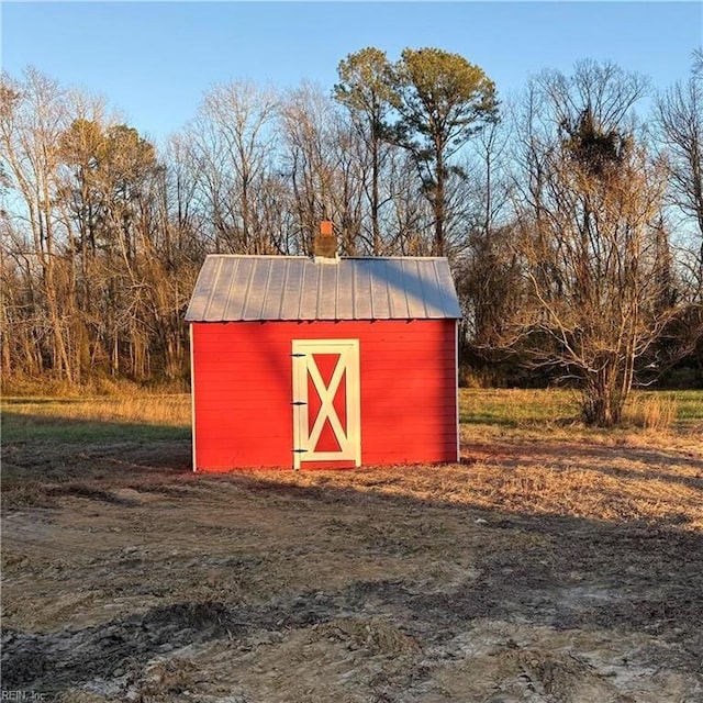 view of outbuilding