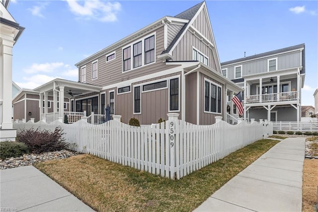 view of front of house featuring covered porch