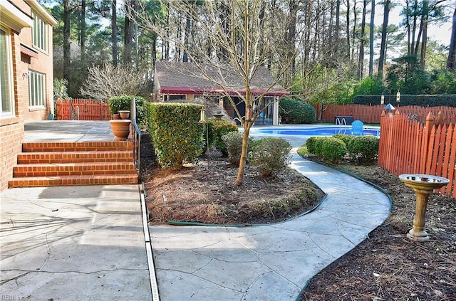 view of yard with a patio