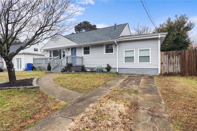 view of front of house with a front yard