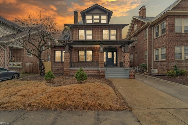 view of front facade with covered porch