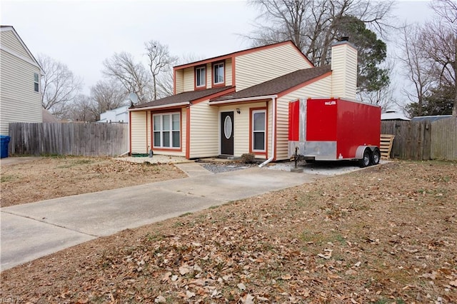 view of front property