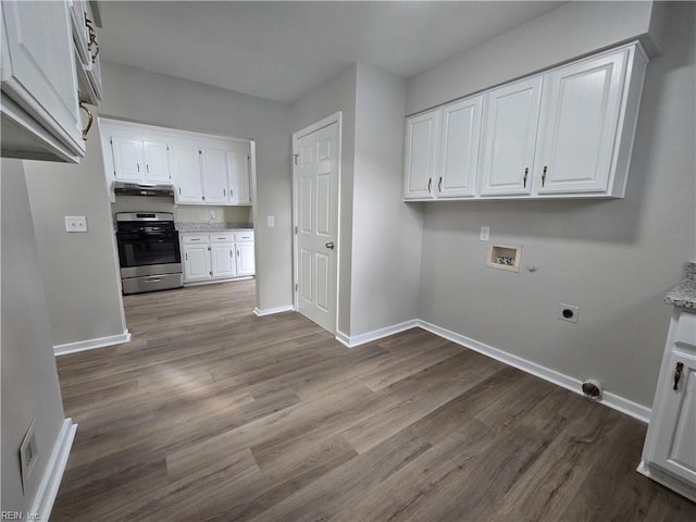 washroom featuring hookup for a gas dryer, hookup for a washing machine, hardwood / wood-style floors, and electric dryer hookup