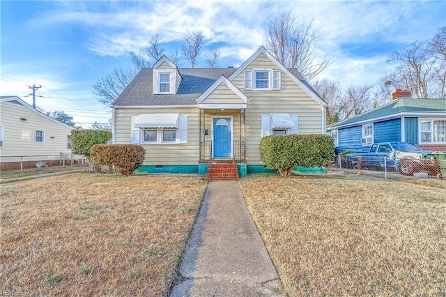 view of front of home with a front lawn