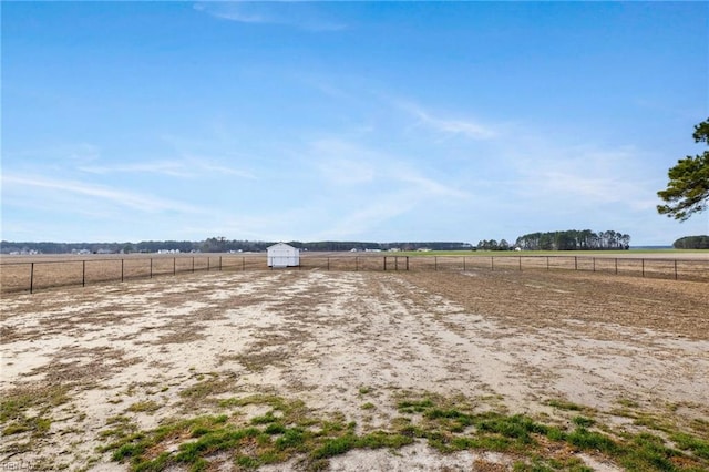 view of yard featuring a rural view