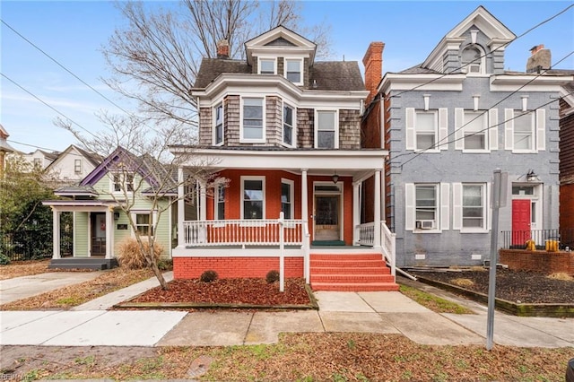 view of front of home with covered porch