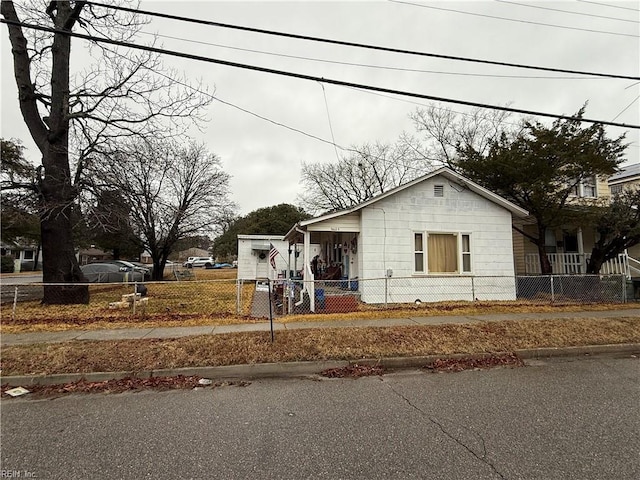 view of front of property