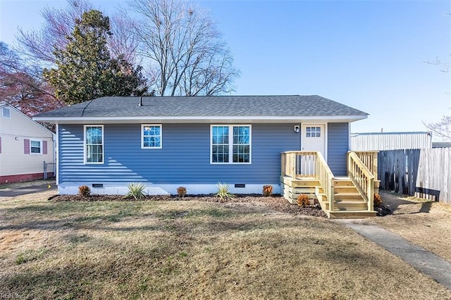 view of front of property with a front yard