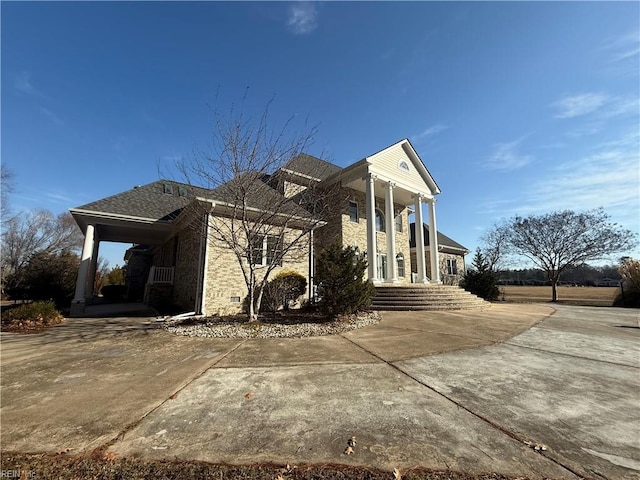 view of property exterior