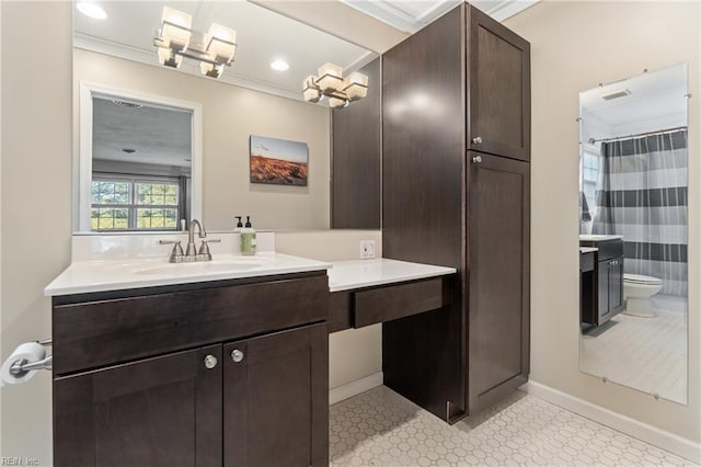 full bath featuring toilet, recessed lighting, vanity, baseboards, and ornamental molding