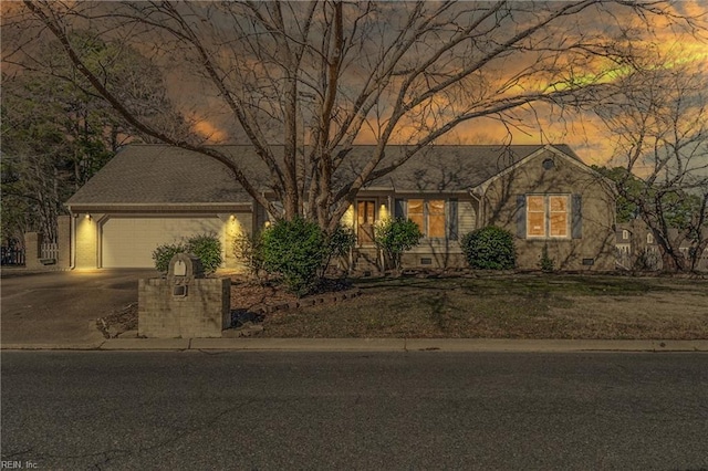 view of front facade featuring a garage