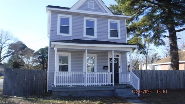 view of front of home featuring covered porch