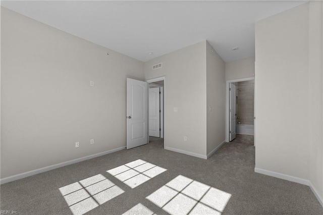 unfurnished bedroom featuring carpet floors