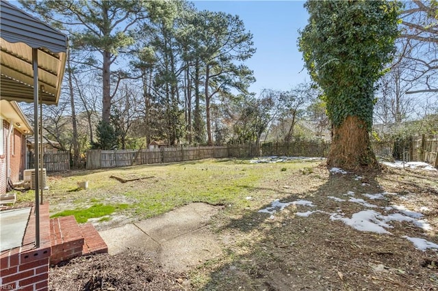 view of yard featuring a fenced backyard