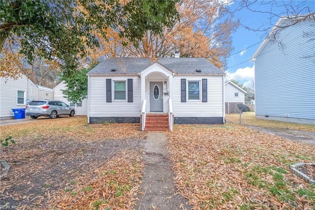 bungalow-style house with crawl space