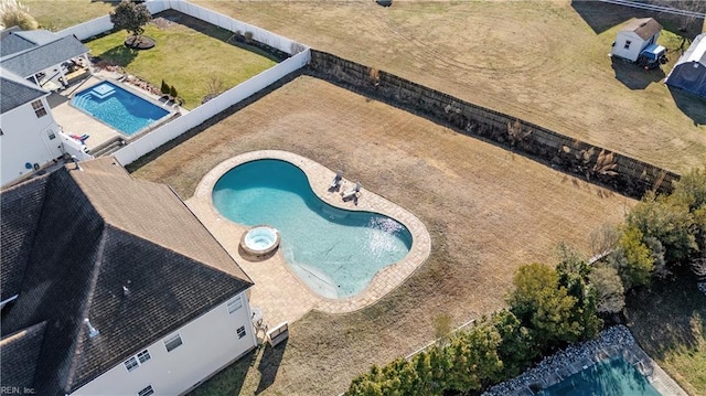 view of swimming pool