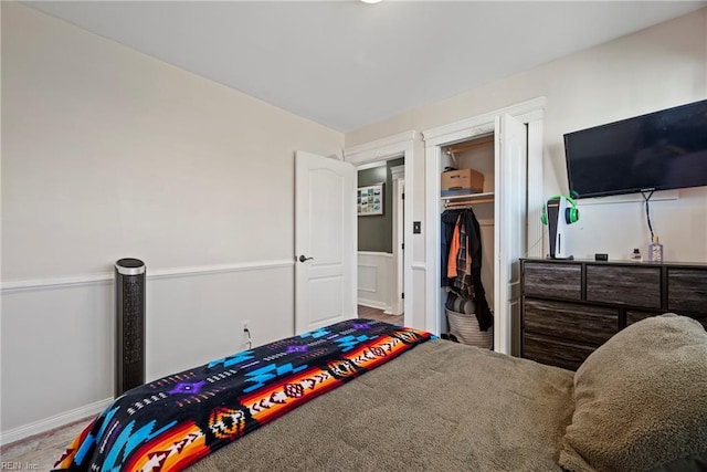 bedroom with a closet