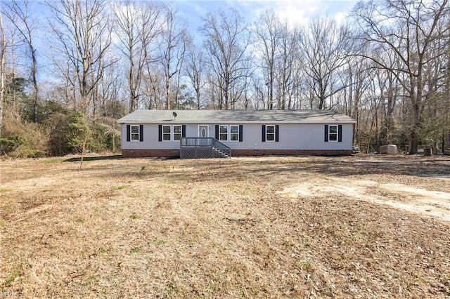 ranch-style house with crawl space