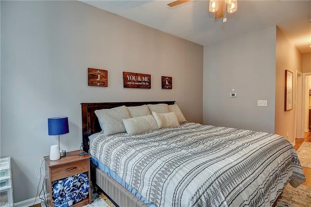 bedroom with ceiling fan