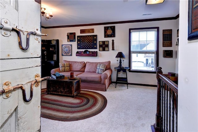 living room featuring carpet floors, baseboards, visible vents, and crown molding